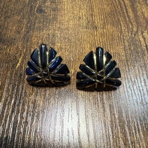 Vintage 1980s Plastic Triangle Black Gold Tone Earrings